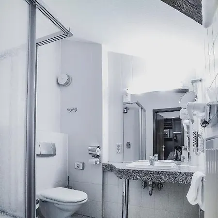 מלון Zur Post 4*